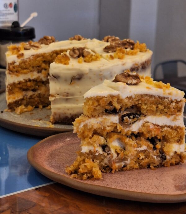 Porcion Carrot Cake