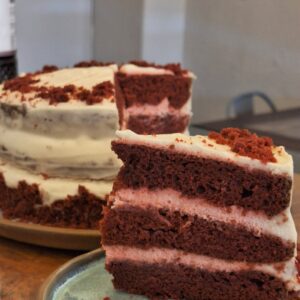 20260328_092553 Porcion Torta Red Velvet